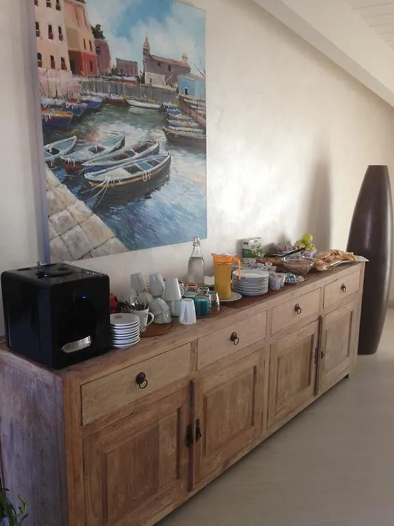 La Casa Di Pier Hotel Olbia 2*,  Italy